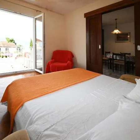Mihovilovic Apartamento *