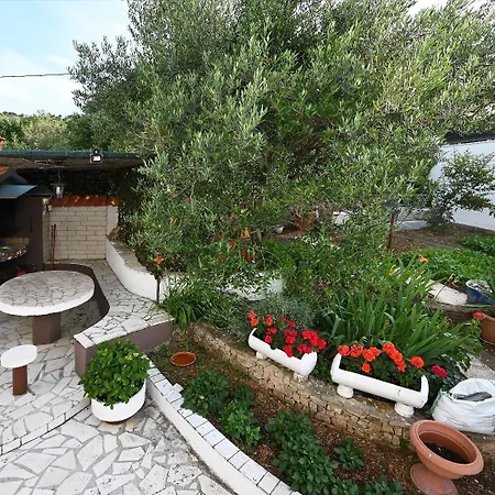 Mihovilovic Apartman *
