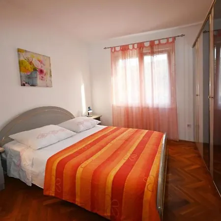 Apartman Mihovilovic *