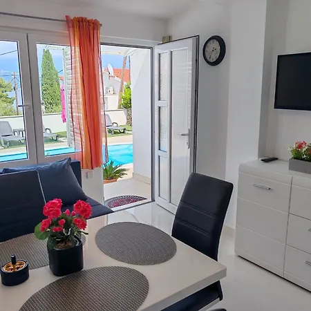 Apartman Mihovilovic *