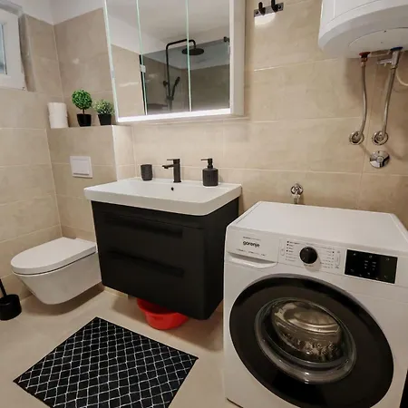 Mihovilovic Apartman *